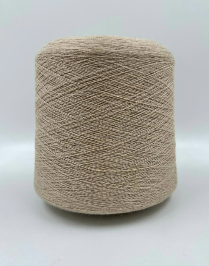 Пряжа  Green Silk, New Mill, кашемир, шелк, цвет светло-бежевый, 50% кашемир, 50% шелк, цвет светло-бежевый, New Mill — фото пряжи Cozy Wool